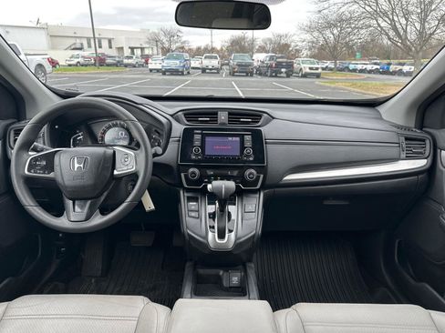 Used 2018 Honda CR-V LX image 2