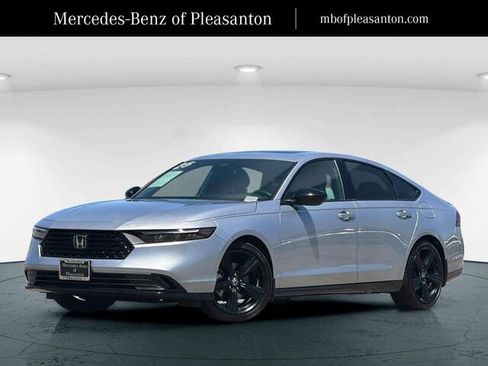 Used 2025 Honda Accord Sport image 1