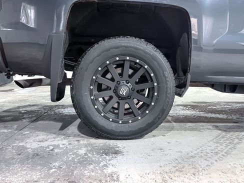 Used 2018 Chevrolet Silverado 1500 LT w/ All Star Edition image 10