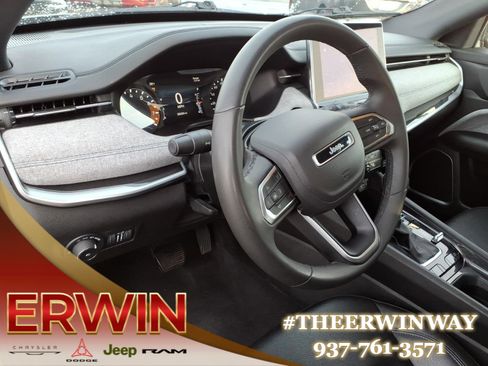 Certified 2024 Jeep Compass Latitude w/ Altitude Special Edition image 15