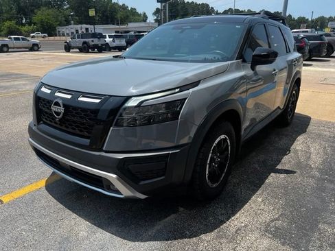Used 2023 Nissan Pathfinder Rock Creek AWD/4WD image 5