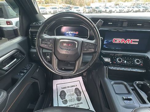 Used 2024 GMC Sierra 2500 AT4 w/ AT4 Premium Plus Package image 18