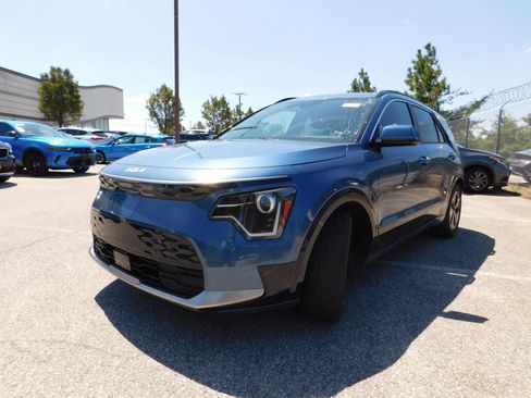 Used 2023 Kia Niro Wind FWD image 4