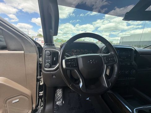 Used 2021 Chevrolet Silverado 1500 LT Trail Boss w/ Convenience Package II AWD/4WD image 14