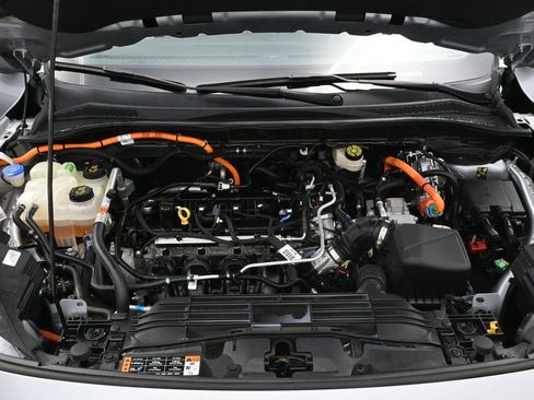 Used 2022 Ford Escape SE w/ SE Sport Appearance Package image 12