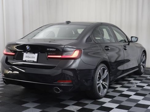 Used 2023 BMW 330i xDrive Sedan w/ Premium Package AWD/4WD image 17