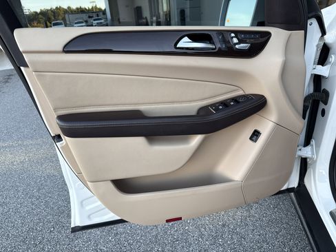 Used 2016 Mercedes-Benz GLE 350 image 17