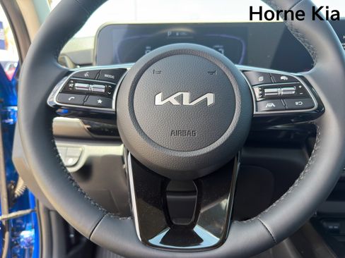 New 2026 Kia Seltos S FWD image 12