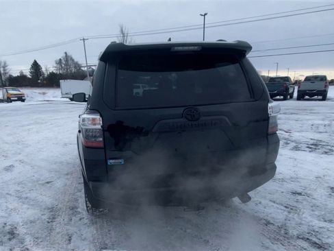 Used 2023 Toyota 4Runner SR5 image 7