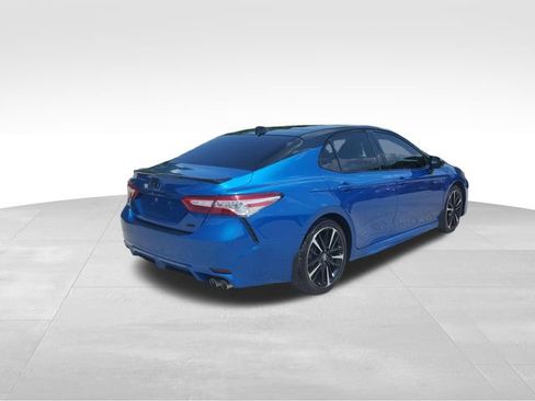 Used 2020 Toyota Camry XSE w/ Navigation Package FWD image 4
