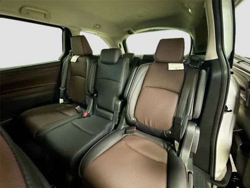 New 2026 Honda Odyssey Elite image 24