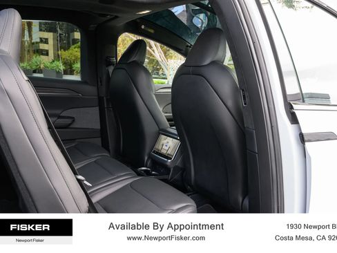 Used 2024 Tesla Model X AWD/4WD image 25