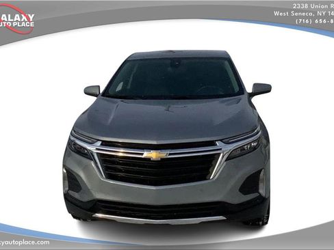 Used 2024 Chevrolet Equinox LT AWD/4WD image 2