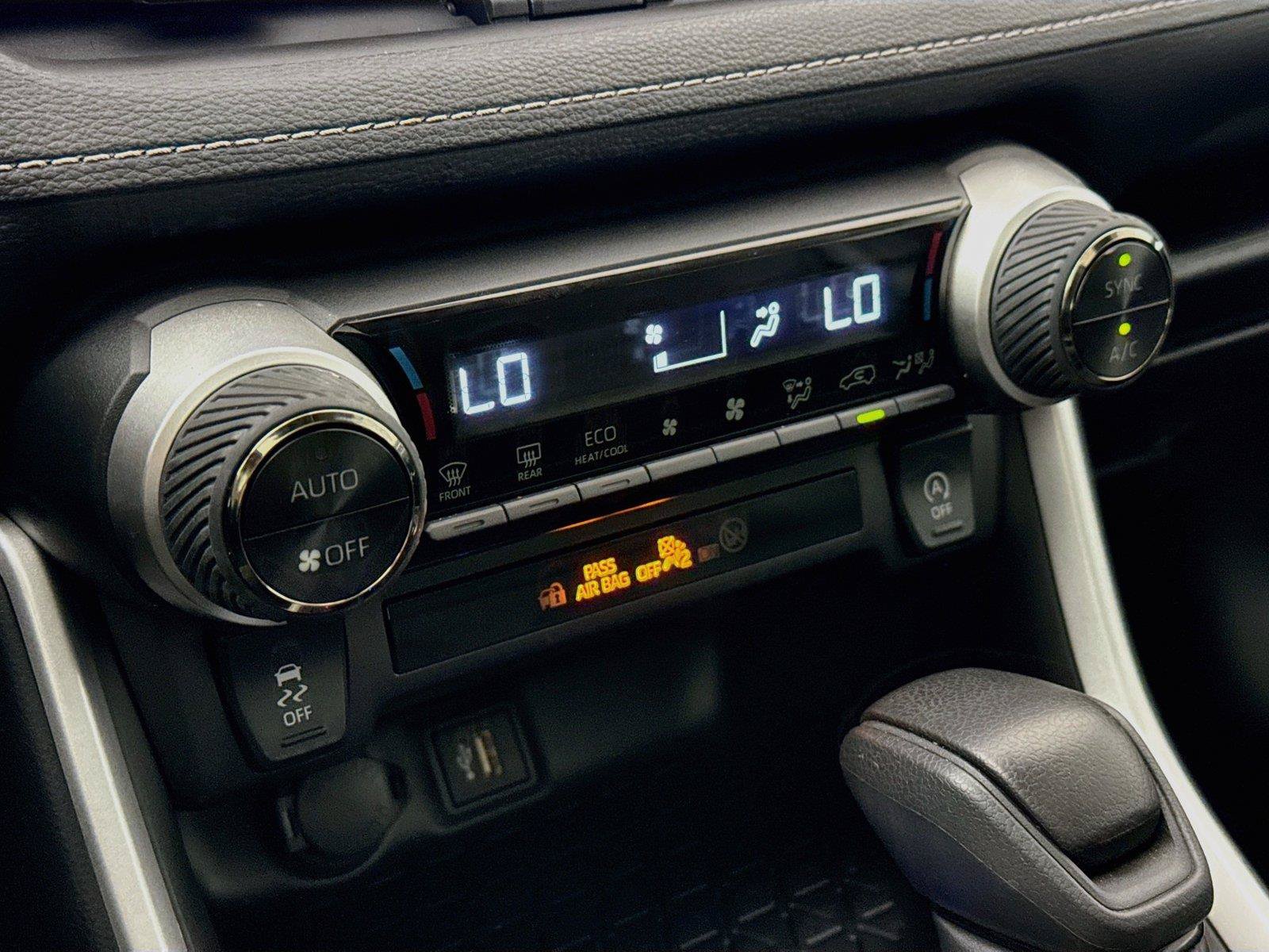Certified 2025 Toyota RAV4 XLE w/ Convenience Package FWD image 25