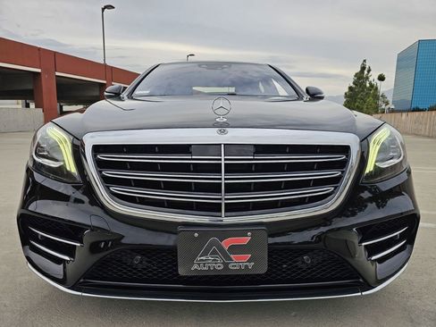 Used 2018 Mercedes-Benz S 560 Sedan image 4