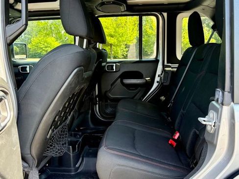 Used 2020 Jeep Wrangler Unlimited Rubicon AWD/4WD image 28