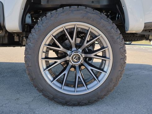 New 2025 Ford F250 Lariat w/ Lariat Ultimate Package image 16