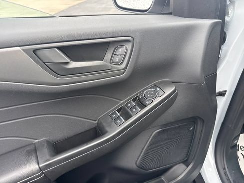 Used 2025 Ford Escape Active FWD image 27