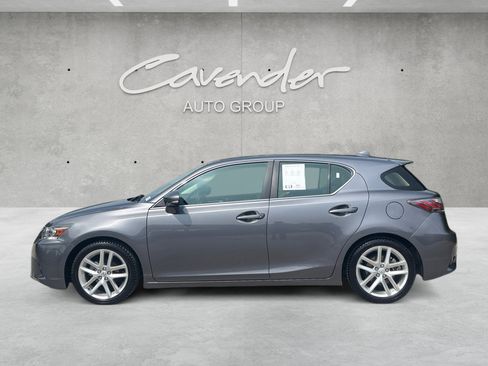 Used 2016 Lexus CT 200h w/ Seat Comfort Package FWD image 15