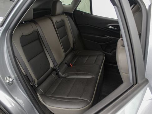 Used 2025 Chevrolet Trax ACTIV w/ Driver Confidence Package FWD image 23