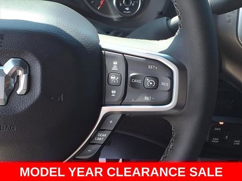 New 2025 RAM 2500 Big Horn AWD/4WD image 6
