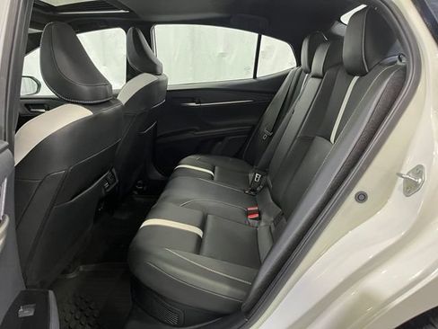 Used 2025 Toyota Camry SE w/ Convenience Package AWD/4WD image 11