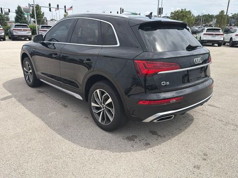 Used 2023 Audi Q5 2.0T Premium w/ Convenience Package AWD/4WD image 4