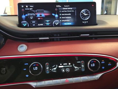 Used 2022 Genesis GV70 3.5T Sport w/ Sport Prestige Package image 19