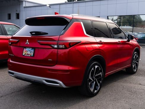 Used 2022 Mitsubishi Outlander SEL image 6
