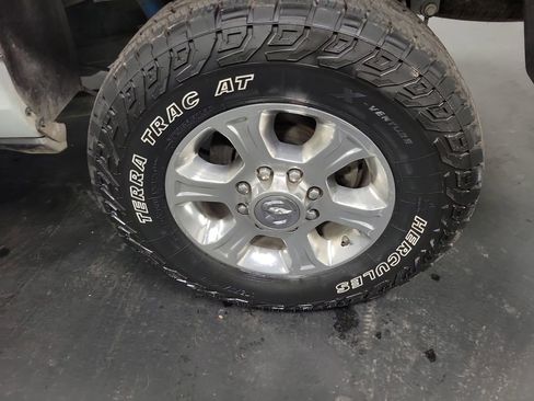 Used 2024 RAM 2500 Big Horn w/ Off Road Package image 11