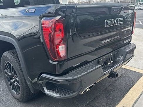 Used 2025 GMC Sierra 1500 Elevation image 7