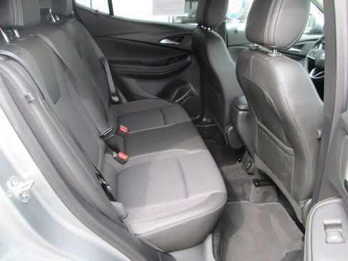 Used 2025 Buick Encore GX Preferred image 12