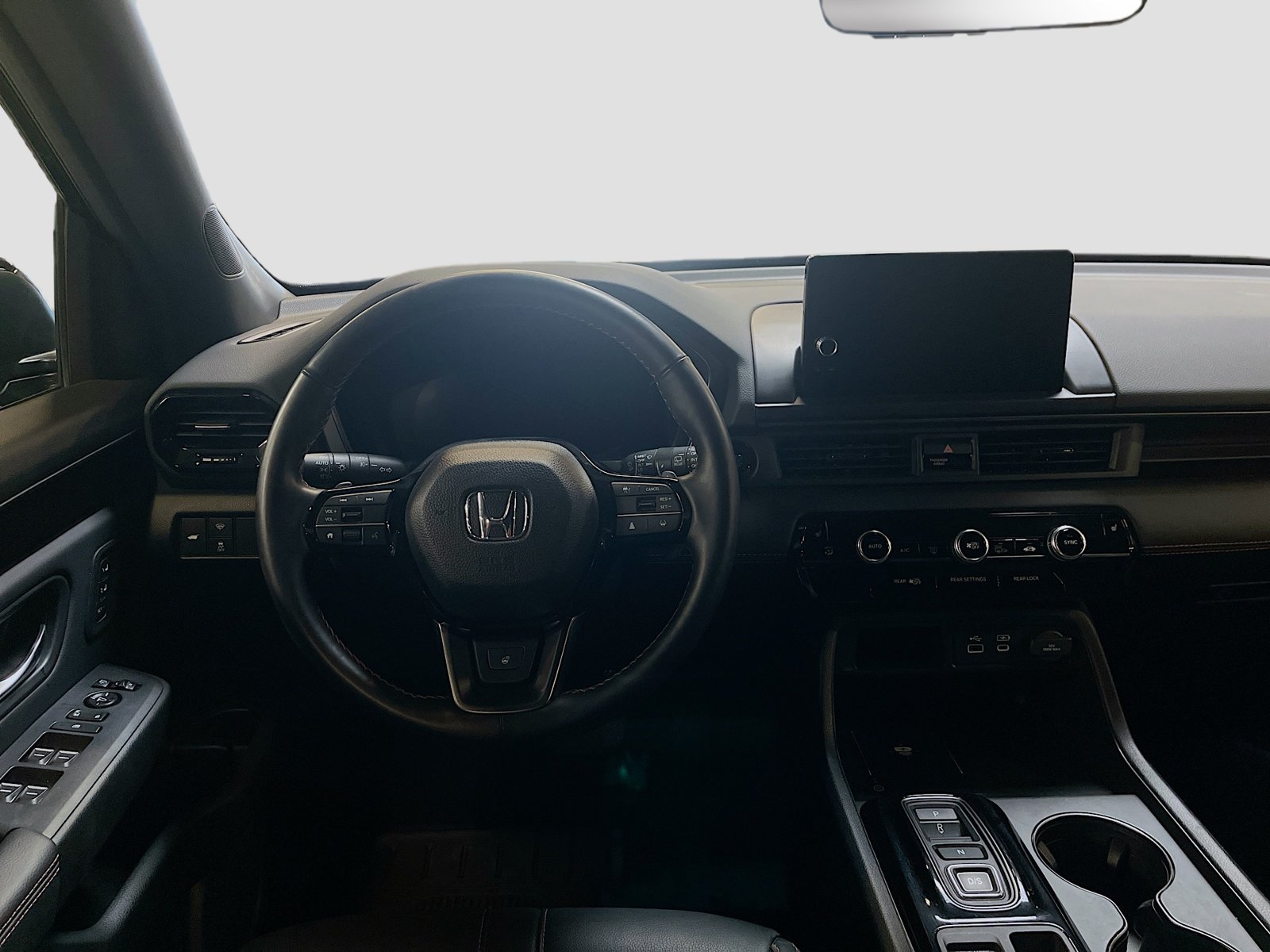 Used 2025 Honda Pilot TrailSport image 23