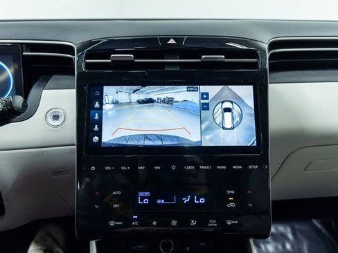 Used 2023 Hyundai Tucson Limited image 18