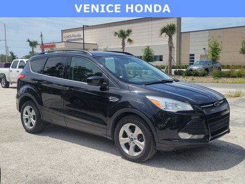 Used 2014 Ford Escape SE w/ Equipment Group 201A image 1