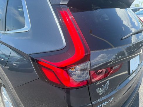 Certified 2025 Honda CR-V EX image 17