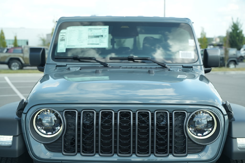 New 2026 Jeep Gladiator Sport AWD/4WD image 14