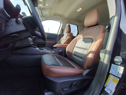 Used 2025 Ford Bronco Sport Outer Banks w/ Outer Banks Tech Package+ image 17