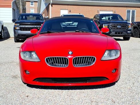 Used 2005 BMW Z4 2.5i image 2