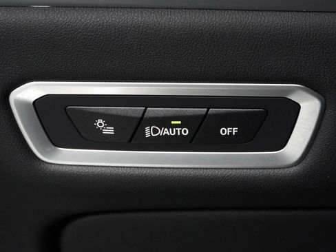 Used 2024 BMW X7 xDrive40i w/ M Sport Package image 17