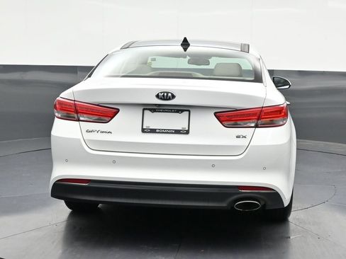 Used 2016 Kia Optima EX w/ Premium Package FWD image 4