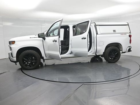 Used 2022 Chevrolet Silverado 1500 Custom w/ LPO, Blackout Package AWD/4WD image 30
