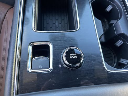 Used 2022 Lincoln Aviator Reserve w/ Elements Package Plus image 26