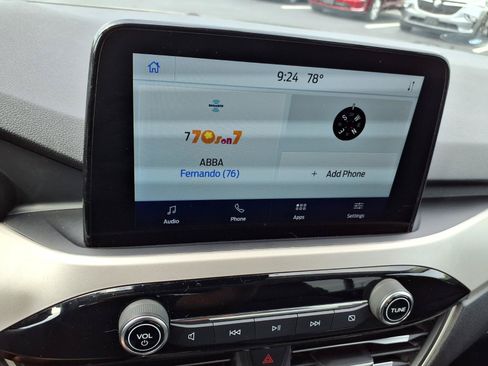 Used 2021 Ford Escape SE w/ Convenience Package FWD image 4