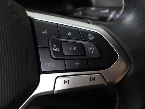 Used 2025 Volkswagen Atlas Cross Sport SE AWD/4WD image 42