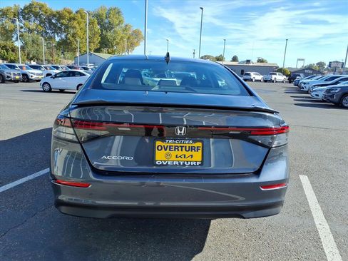Used 2024 Honda Accord EX image 7