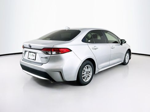 Used 2021 Toyota Corolla LE w/ Carpet Mat Package (TMS) FWD image 9