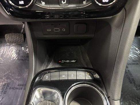 Used 2023 Buick Encore GX Essence w/ Advanced Technology Package image 23