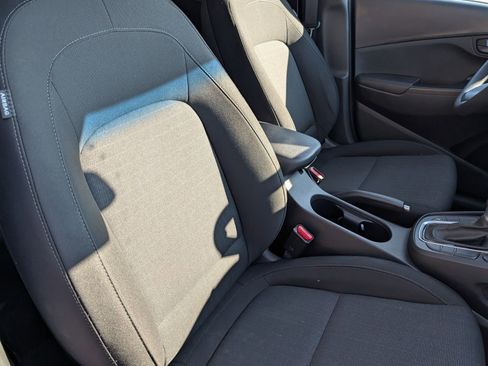 Used 2022 Hyundai Kona SEL image 23