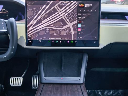 Used 2023 Tesla Model X AWD/4WD image 12